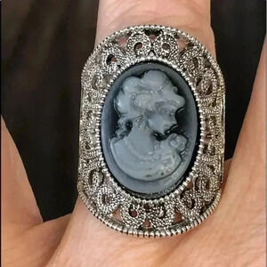 Gray Grey Milgrain Vintage Style Cameo Lady Portrait Crystal Silver Ring